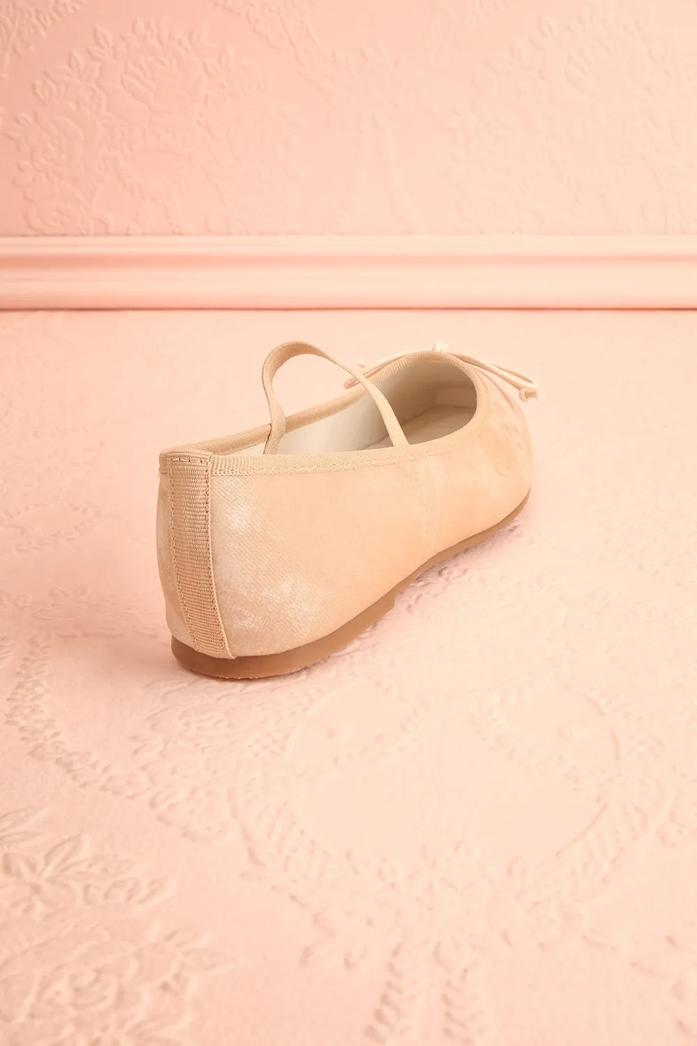Cascadura Beige | Velvet Ballet Flats