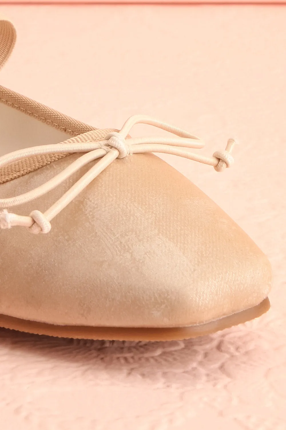 Cascadura Beige | Velvet Ballet Flats